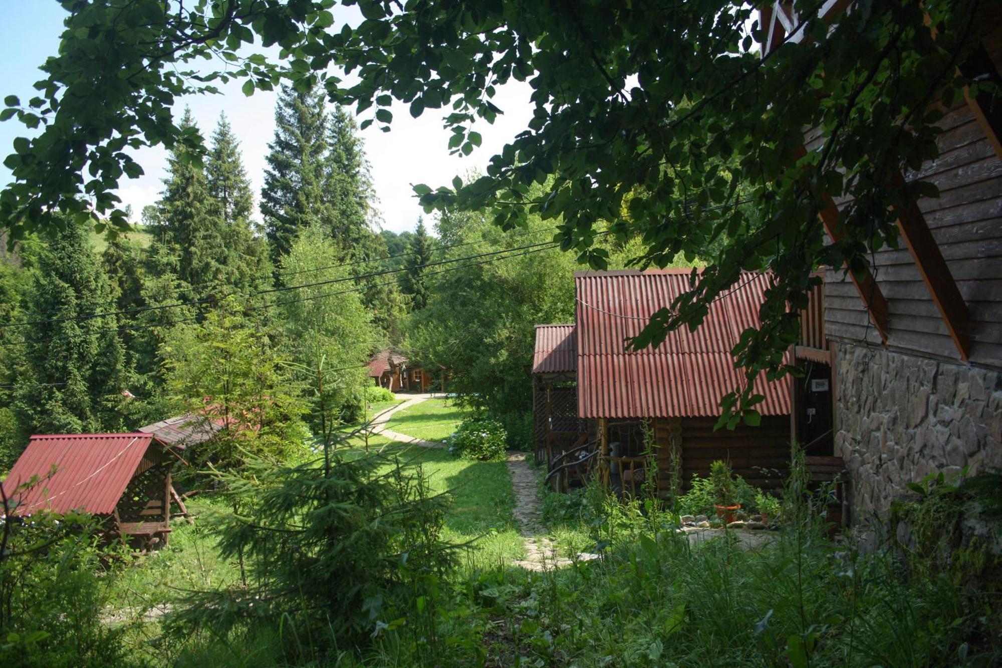 Zarinok Hotel Pilipets Eksteriør billede